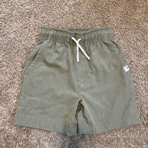 Tommy Bahama boys shorts size 4 xs